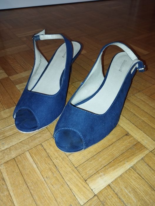 Sandałki na szpilce rozm. 40