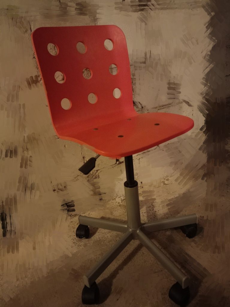 Krzesło obrotowe z IKEA