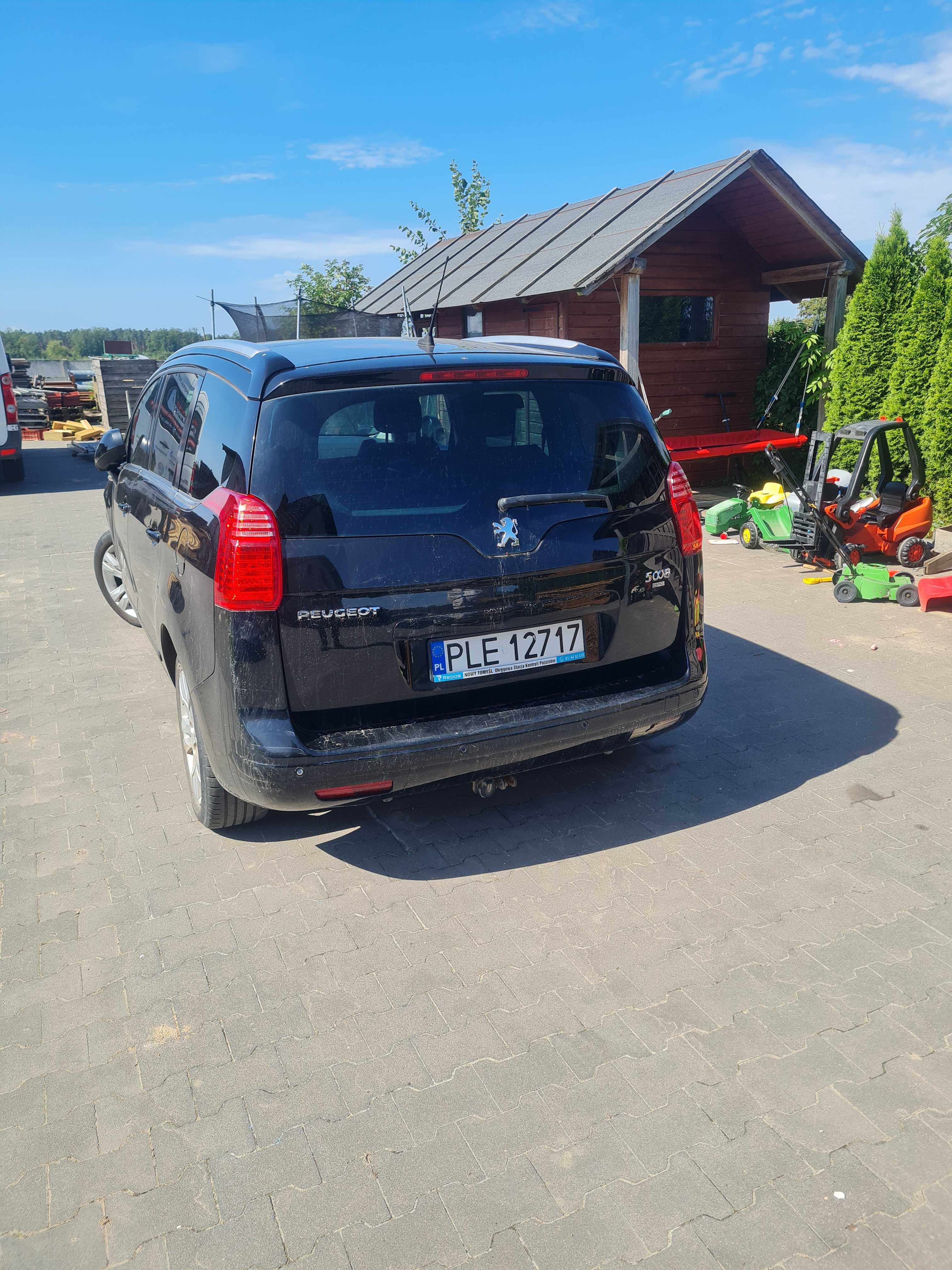 Peugeot 5008, 7 osób, automat