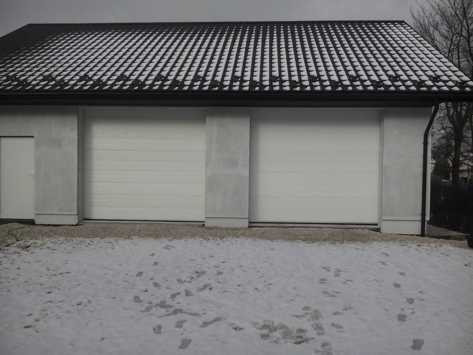 Producent Brama garażowa segmentowa Bramy garażowe przemysłowe 3,42*2