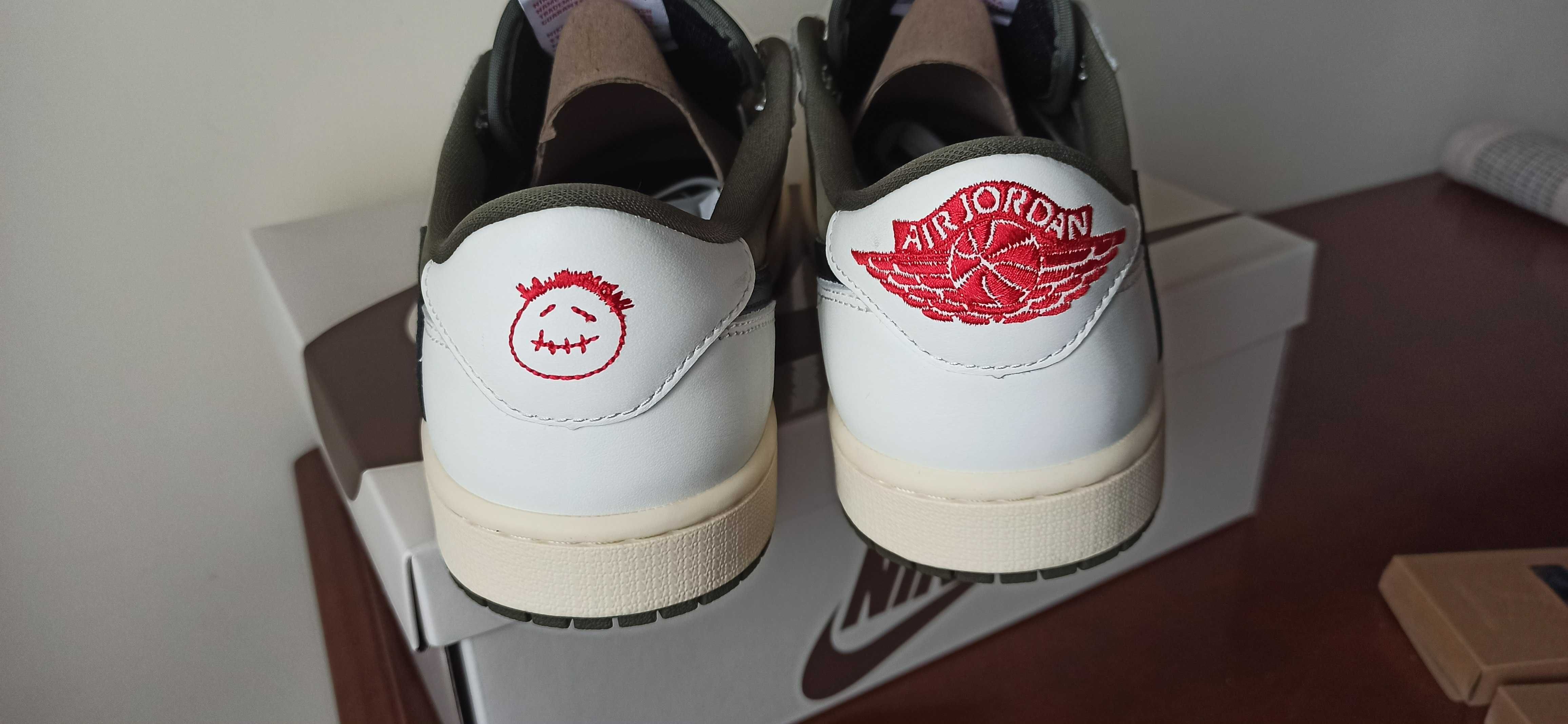 (r. 42,5/ US9) Nike Jordan 1 Retro Low OG SP Travis Scott Medium Olive