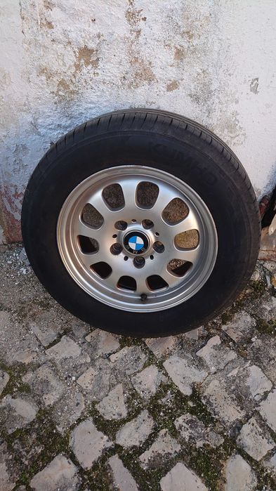 Pneus 205/60/15 Excelentes