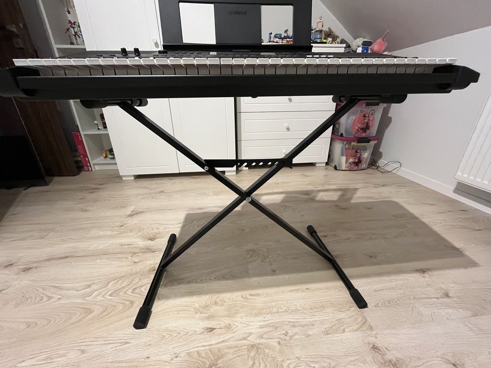 Keyboard YAMAHA PSR E463+statyw