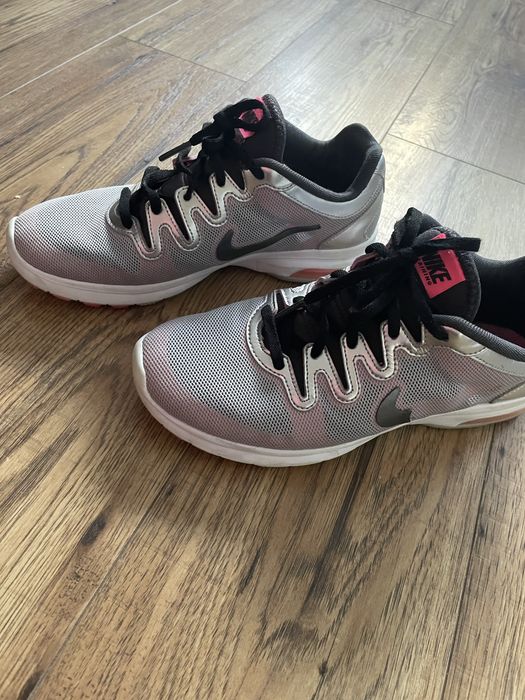 Buty nike air max 36.5