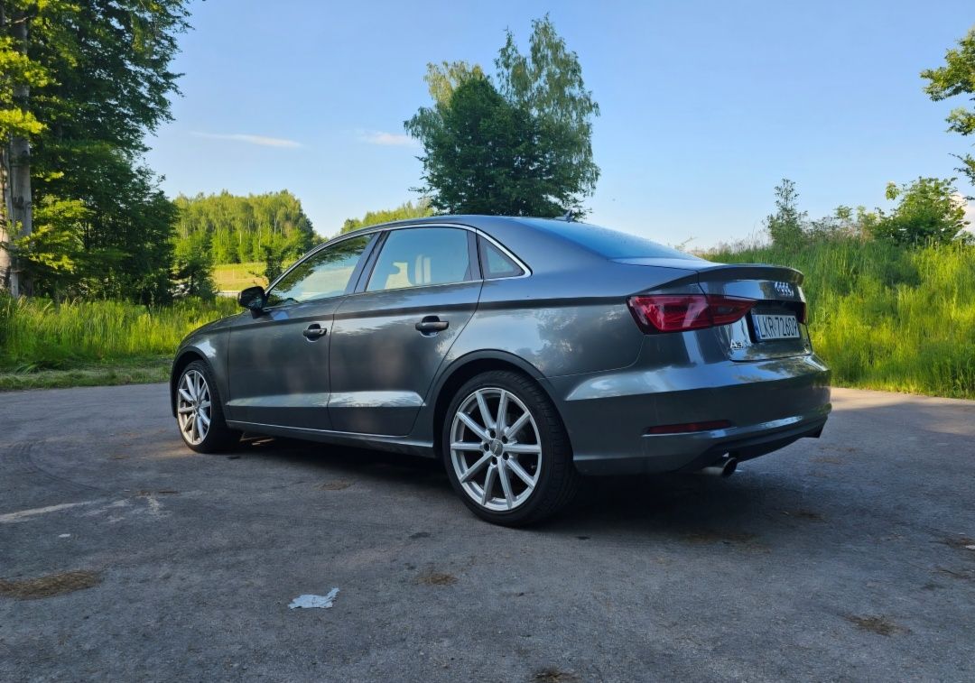 Audi a3 8v 2.0t 220km quattro s-tronic 2015