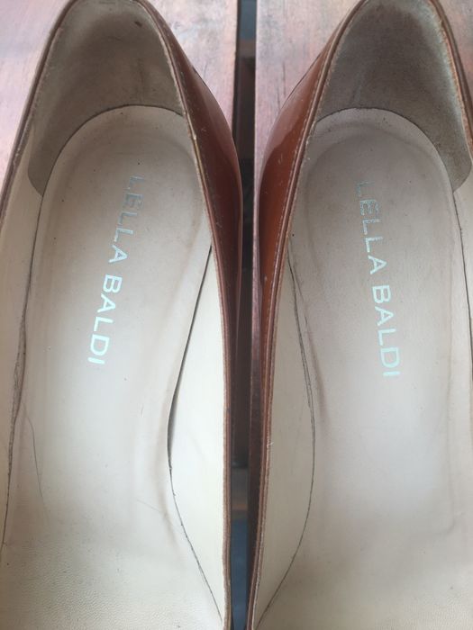 Lella Baldi oryginalne włoskie skóra lakierowana r.40 made in Italy
