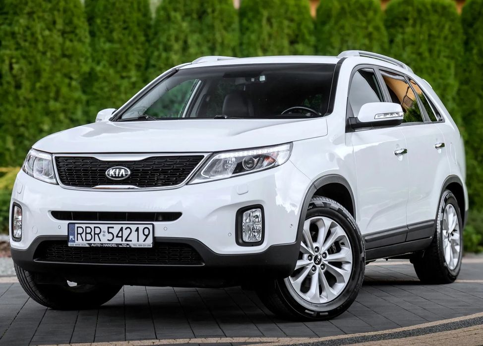 Kia Sorento * Xenon * Ledy * Kamera * Navi * Sam parkuje * 7-osobowy *