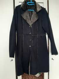Czarno szary zimowy piękny płaszcz