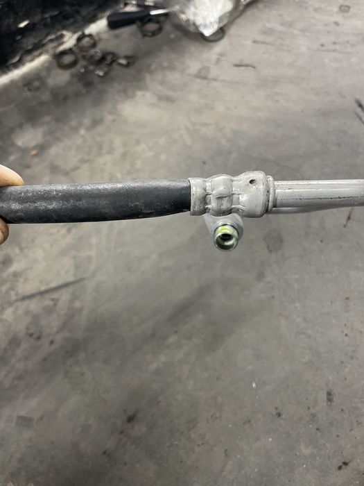 Трубка кондиціонера Nissan Rogue T33 2021р