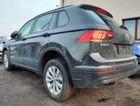 Volkswagen Tiguan 150KM 4x4 Grzane Fotele 2xParktronic ALU17 FrontAssist HAK Szwajcar!