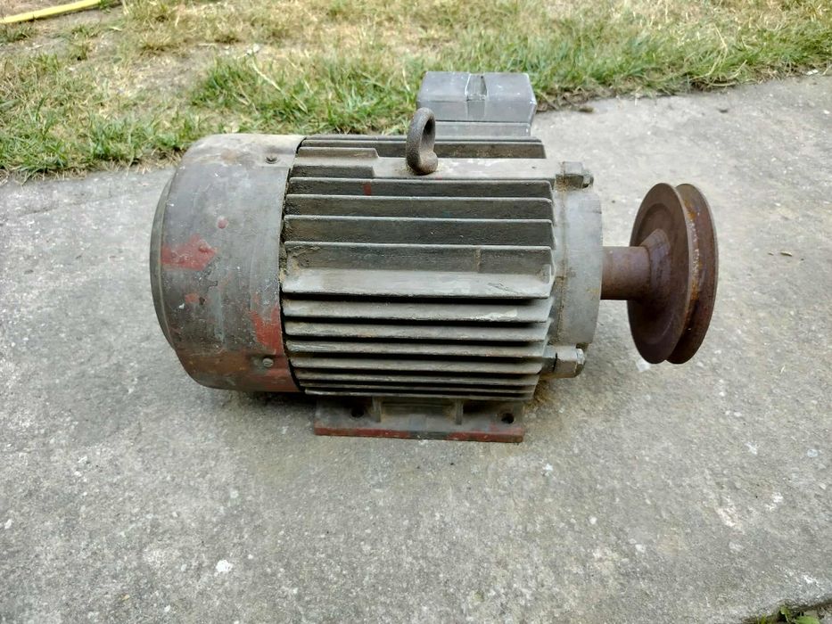 silnik indukcyjny 3 fazowy 4,5kW 380V 28mm