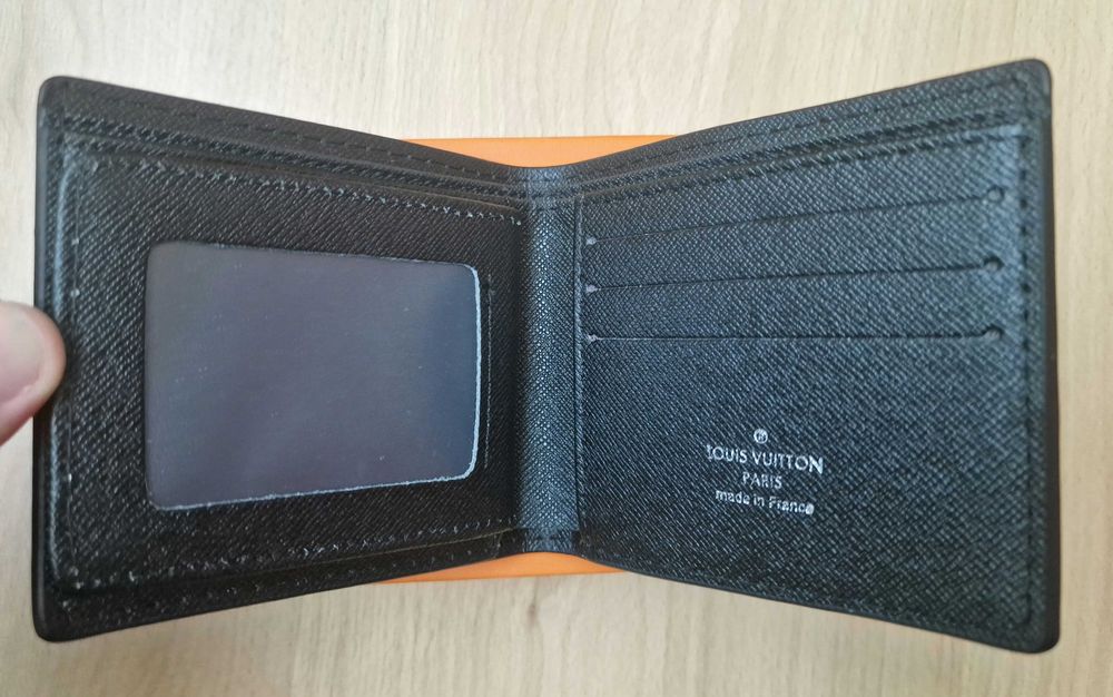 Carteira Louis Vuitton Preta - Nova, Modelo Clássico