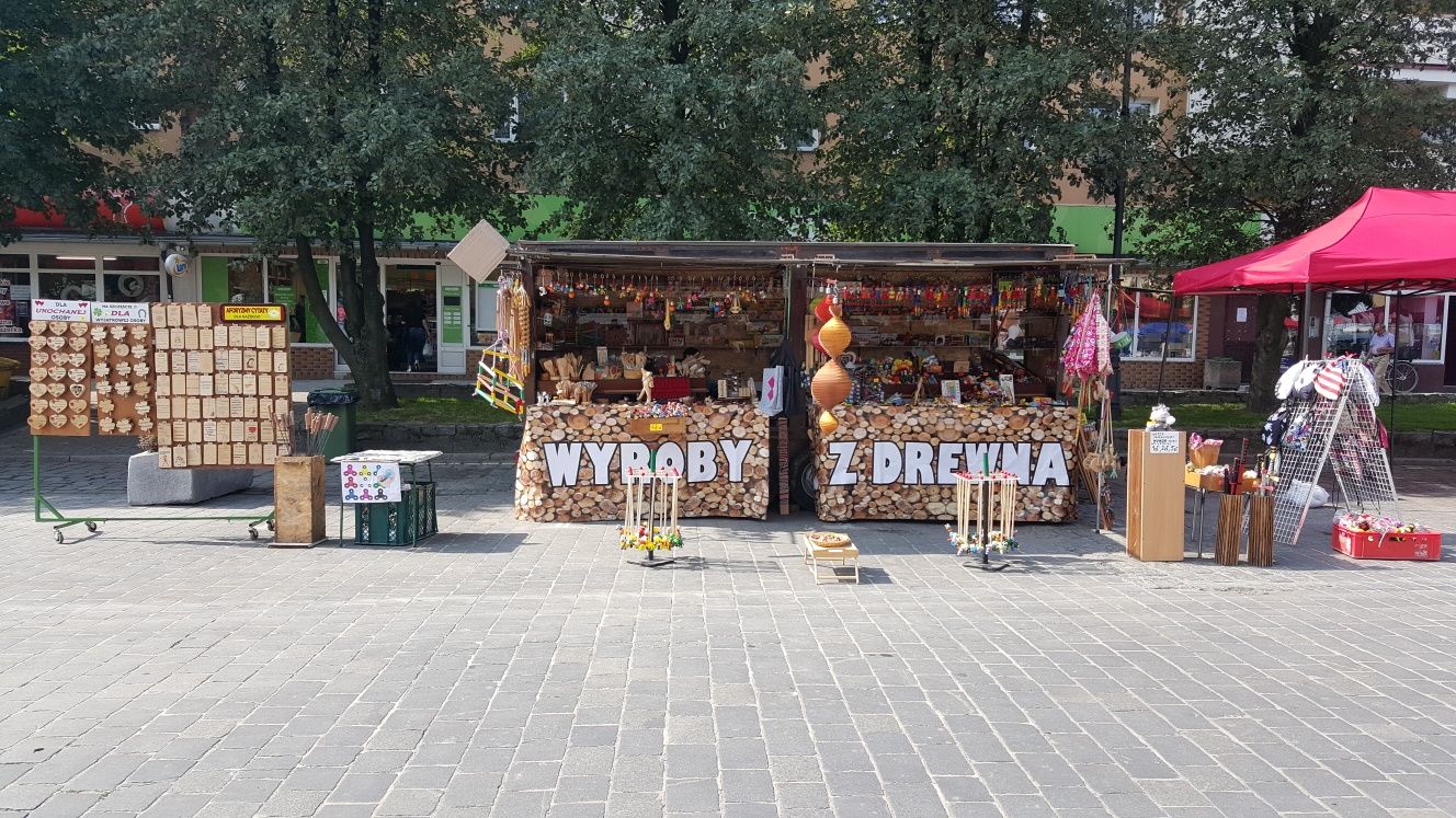 UWAGA przyczepa handlowa gastronomiczna duża