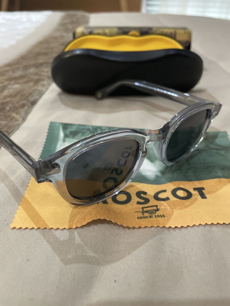 Oculos de sol MOSCOT cinza