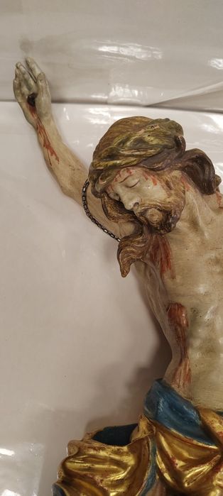 Stara figura ukrzyżowany Chrystus