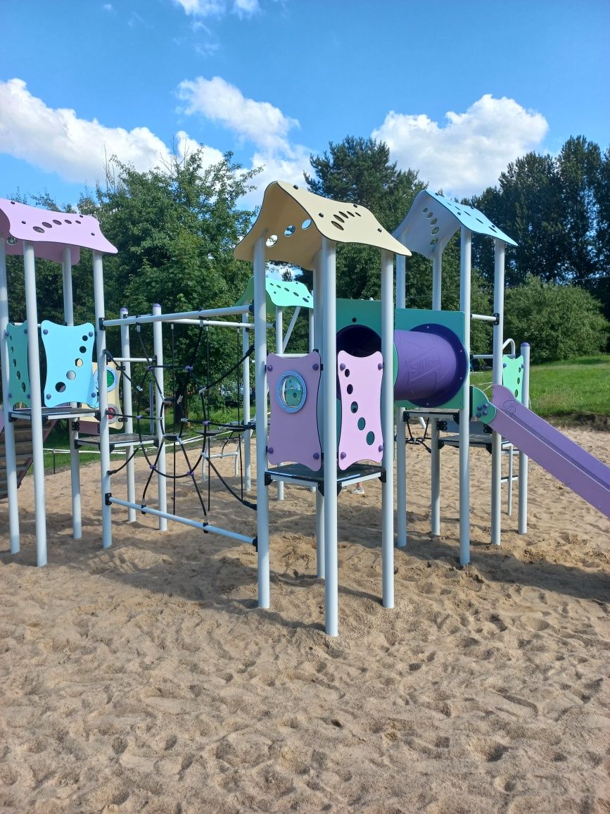 sierpień-wrzesień domek nad jeziorem  z basenem I balią z jacuzzi