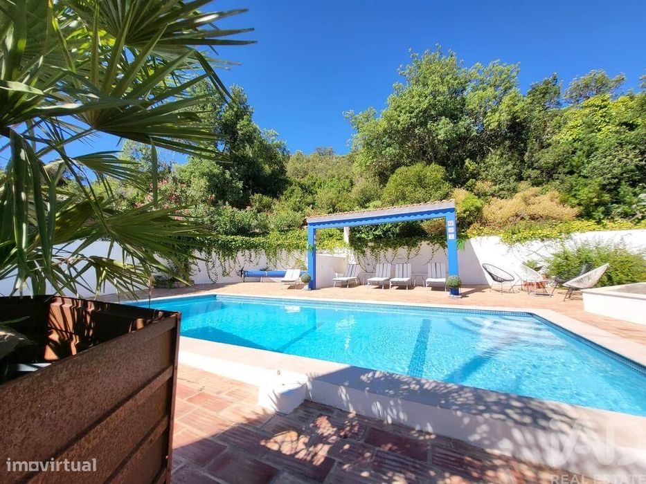 Casa tradicional T6 em Conceição e Estoi de 296,00 m2