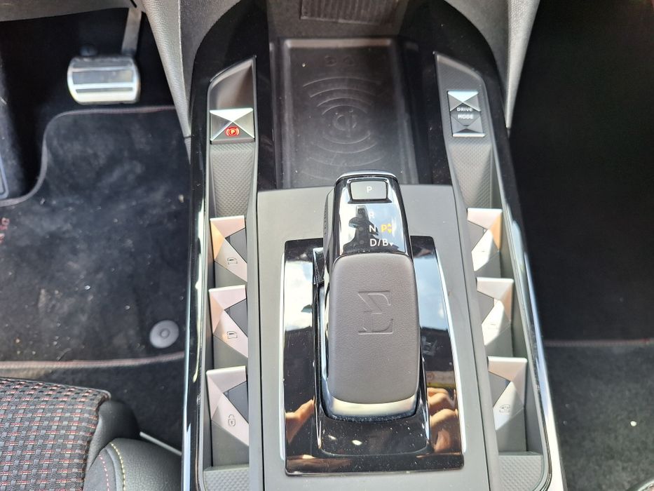 DS DS3 Crossback E-TENSE PERFORMANCE LINE