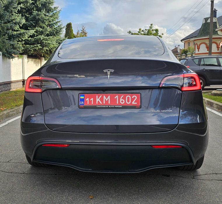 Tesla Model Y 2023 Long Range Dual Motor