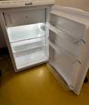 Mini bar com congelador