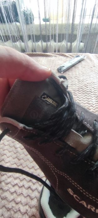 Продам красовки scarpa на goretex