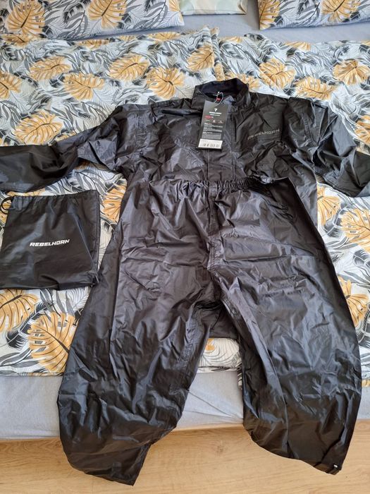 Rebelhorn Rain black. Kombinezon motocyklowy przeciwdeszczowy XXL.