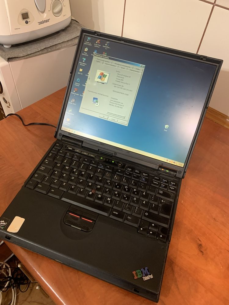 Laptop retro IBM ThinkPad GRATIS komp centralny