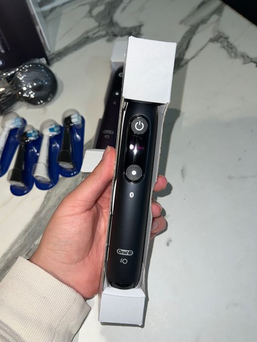 Електрична зубна щітка Oral B iO8 Duo Pack/Нова/Ідеальний подарунок