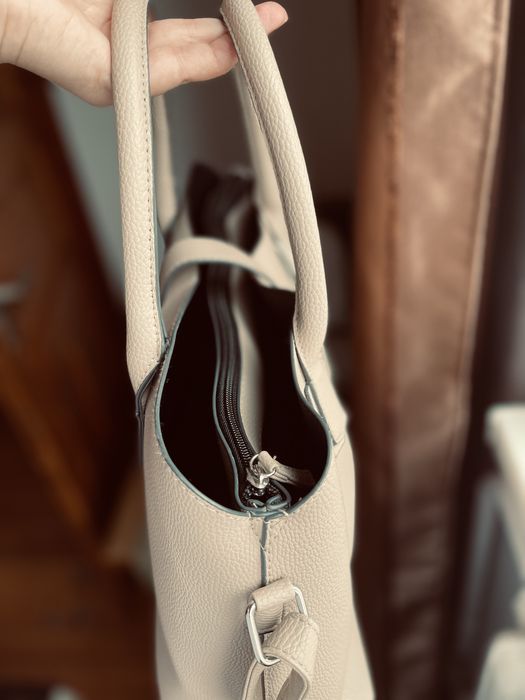 Жіноча  бежева сумка від PRIMARK