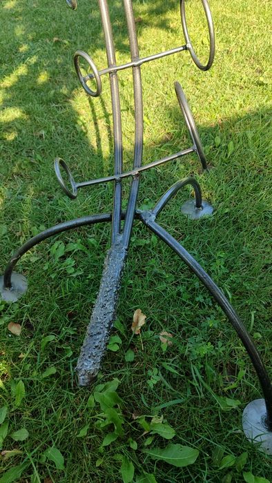 Стойка кованая  для вина