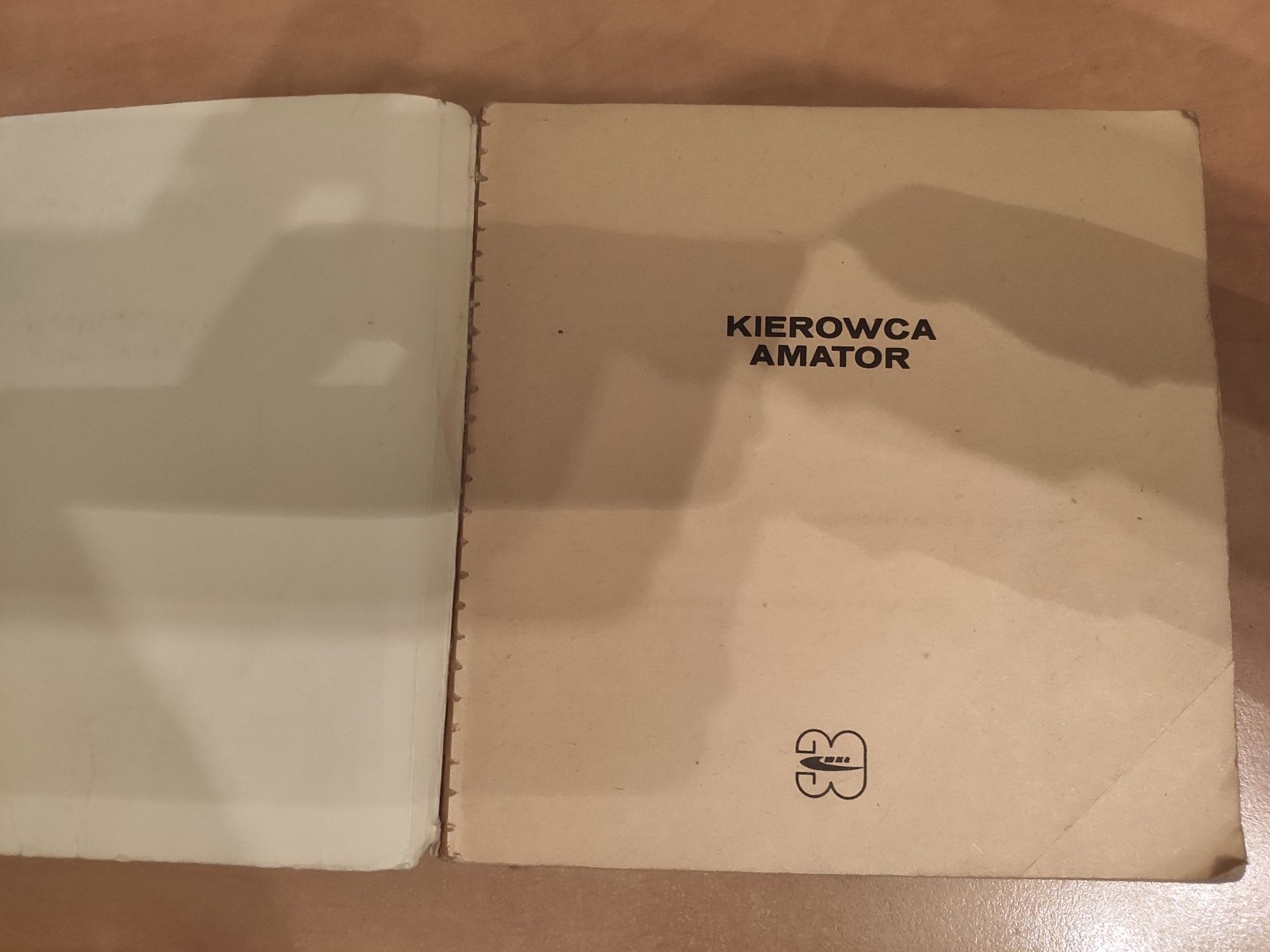 Stara książka "Kierowca amator. Ilustrowany podręcznik" '79 r.