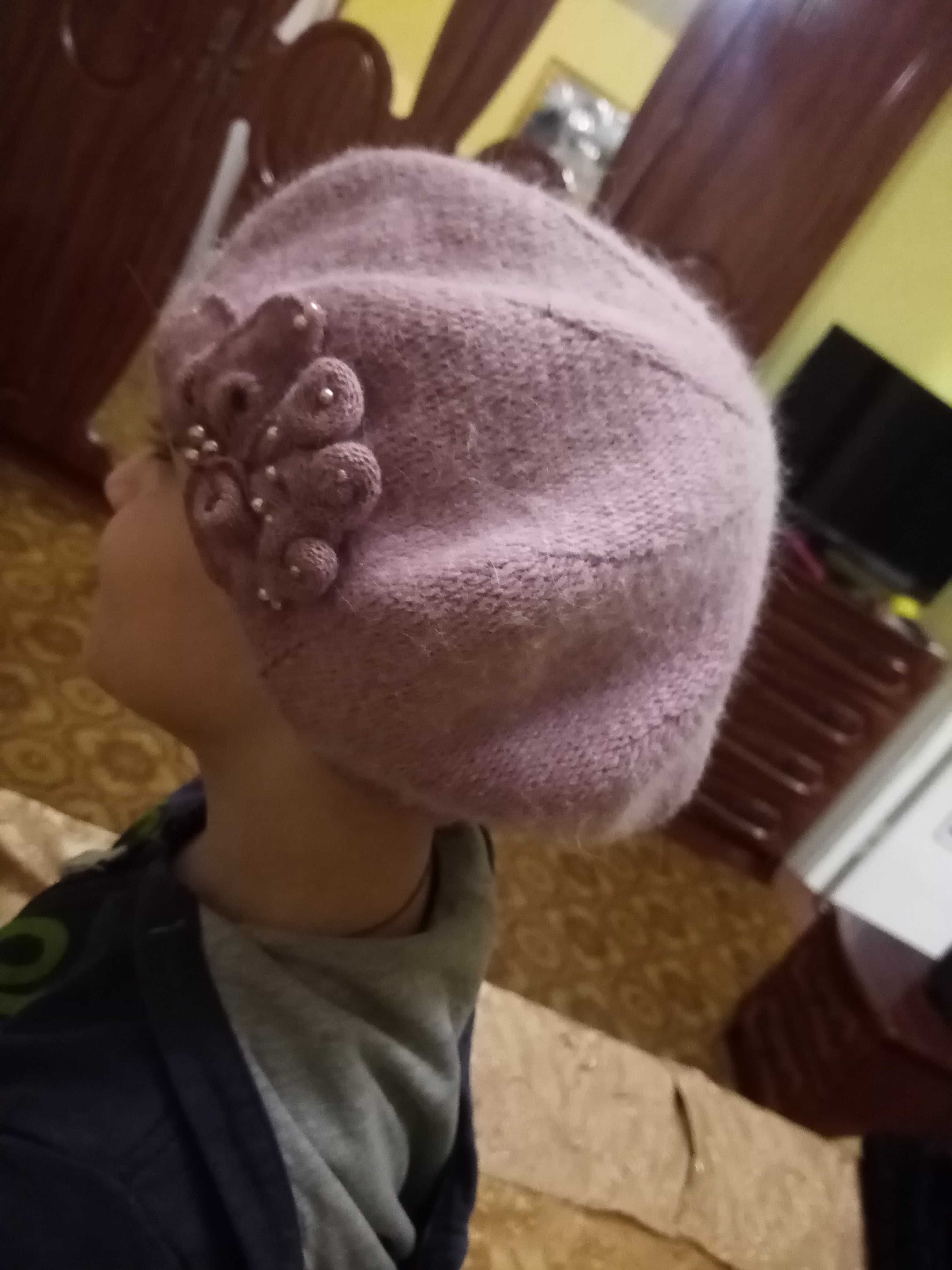 Зимовий берет, шапка жіноча