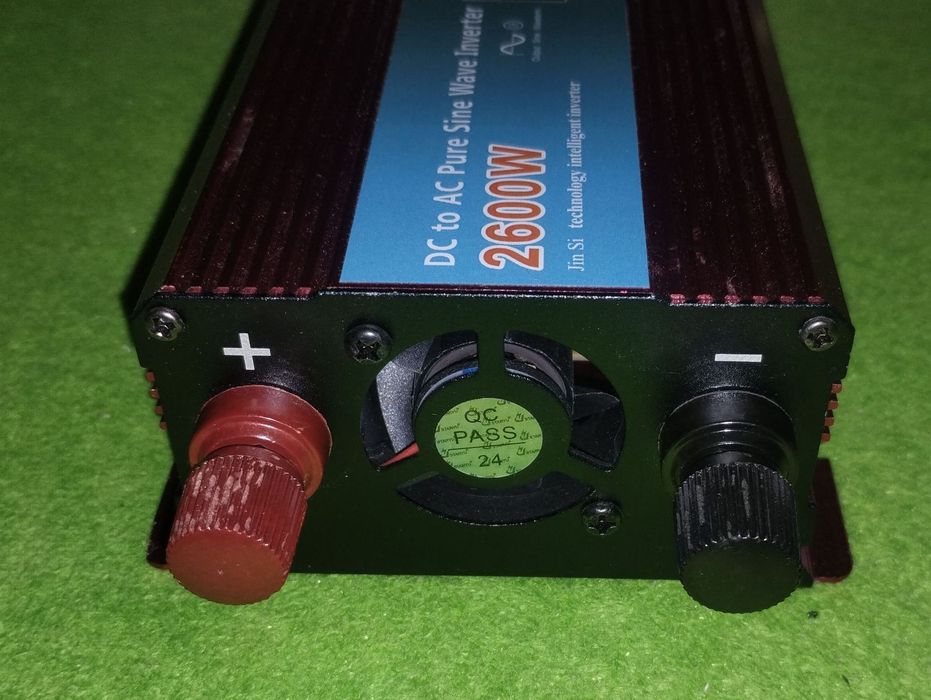 Інвертор 12-220В 2600Вт