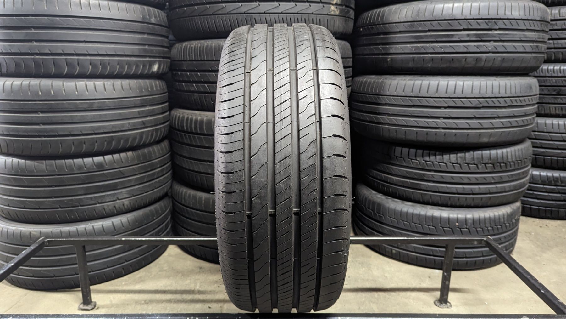 Шина 225/45 R 17 Good Year Efficient Grip Performance 2. Розпаровка.