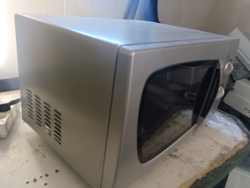 Ocasião em Microondas (Teka, como novo e com Grill)