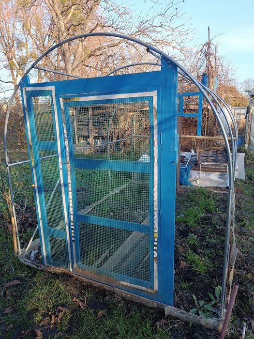 Stelaż pod folię ogrodową sprzedam