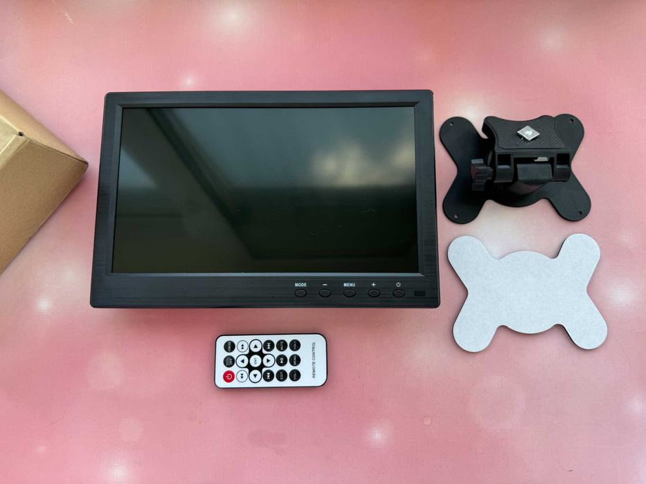 Большой, универсальный монитор (AV, HDMI, VGA, USB, BNC входы)