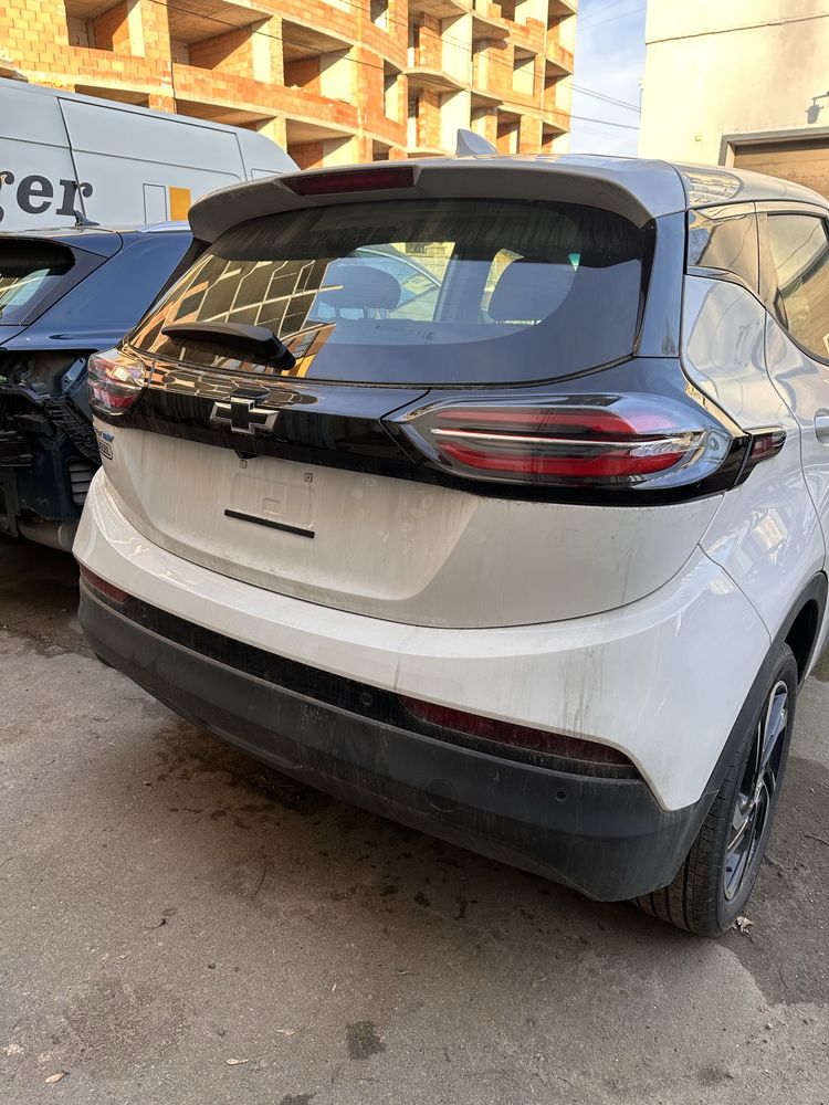 Кришка Багажника Ляда Задня панель Chevrolet BOLT Шевроле Болт