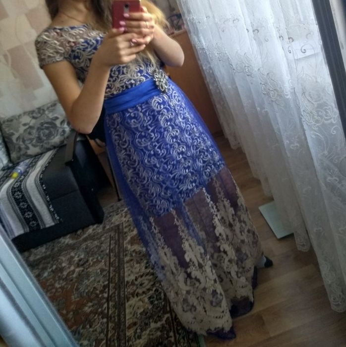 Вечерние (выпускное) платье