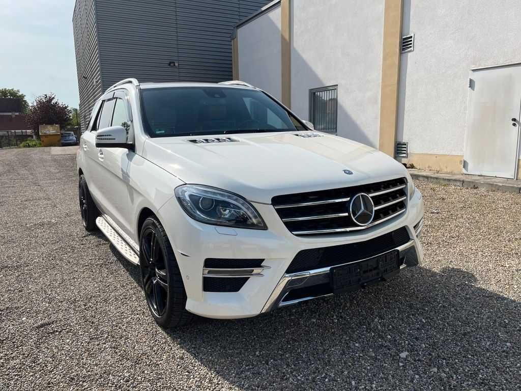 Бампер передній Mercedes M-Class W166 разборка Мерседес 166 запчастини