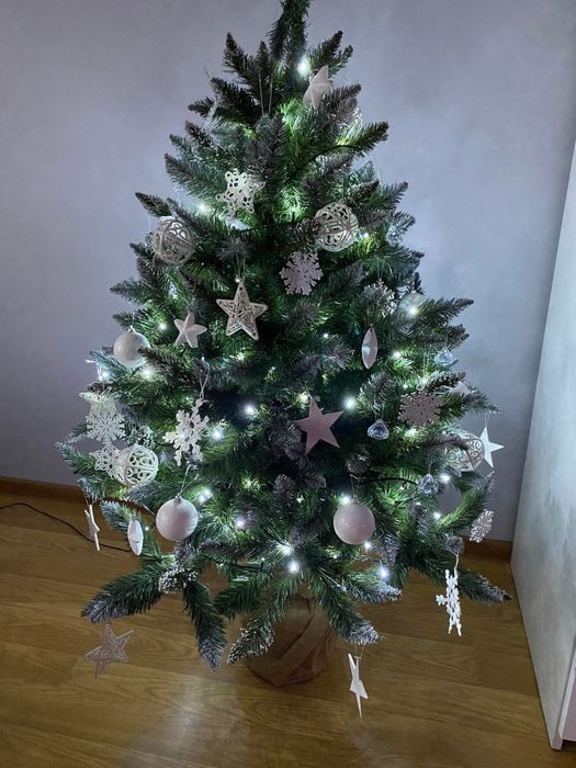 Choinka sztuczna osnieżona