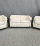 ⸻

BAUHAUS
Sofa 2-osobowa