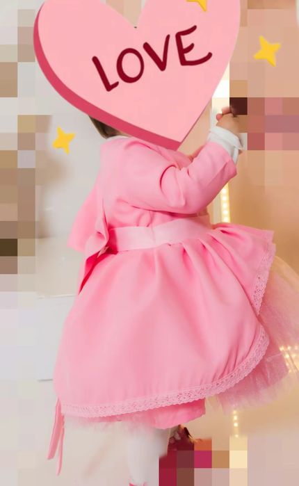 Святкові сукні для мами і дочки