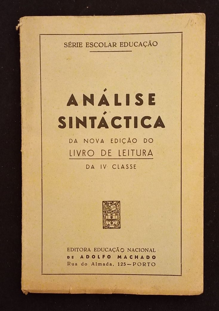 Livro escolar de Análise Sintáctica,IV classe 1954.