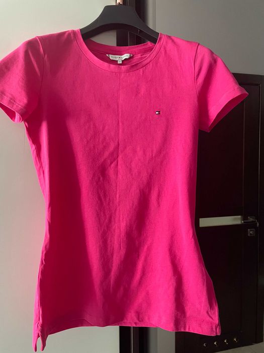 Футболка Tommy Hilfiger кольору фуксія