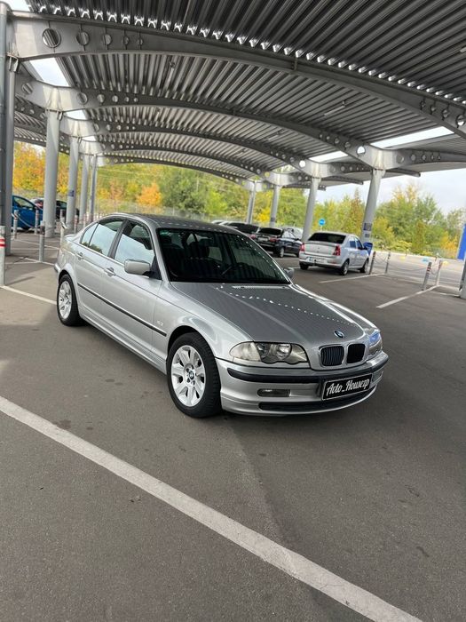 Продам BMW E46 323i