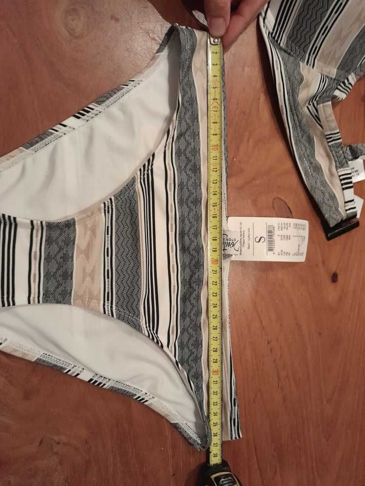 Strój kąpielowy HUNKEMŐLLER L/M