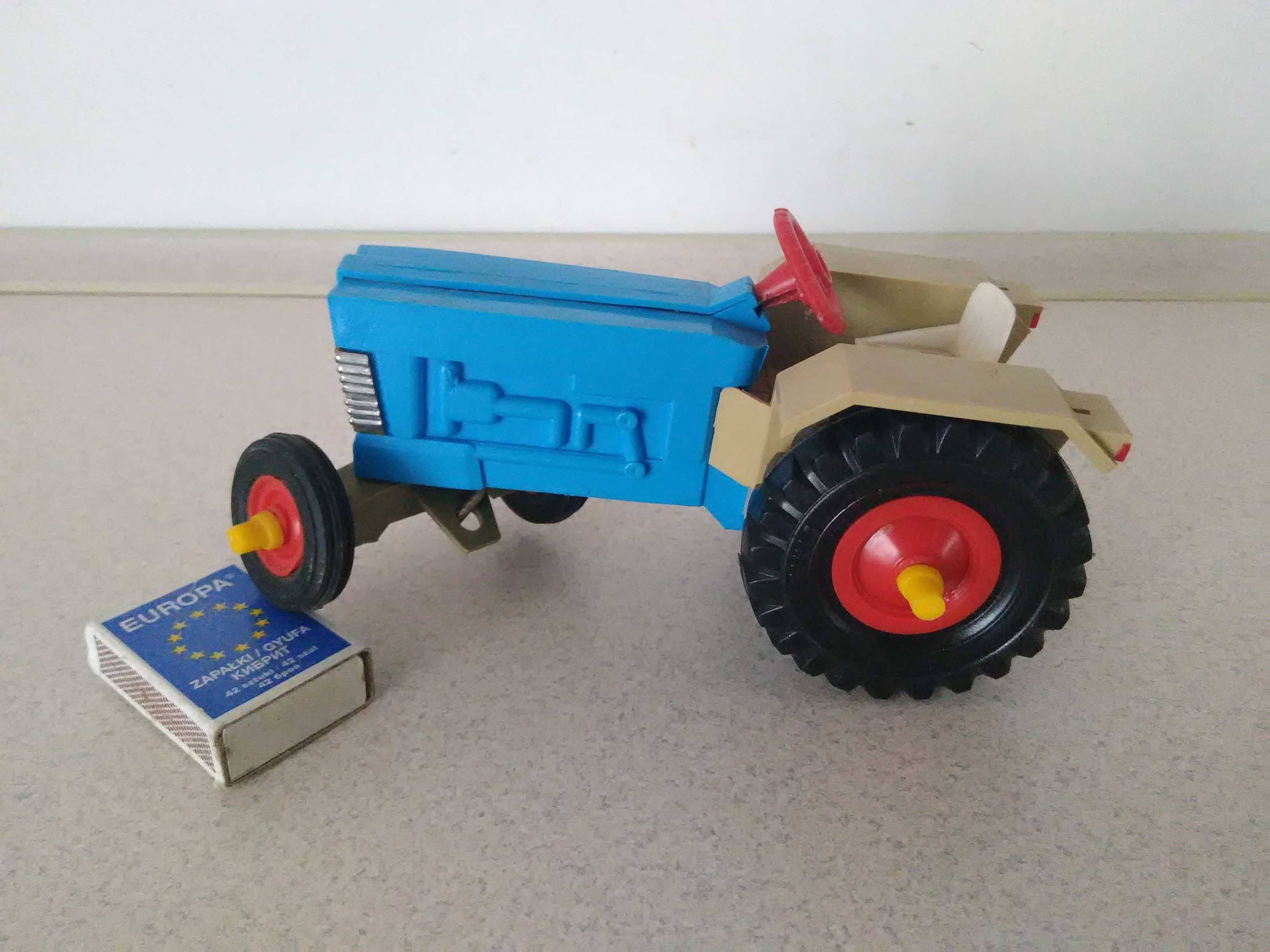 stara zabawka PRL retro ciągnik rolniczy traktor Ursus Zetor 1:24 czz