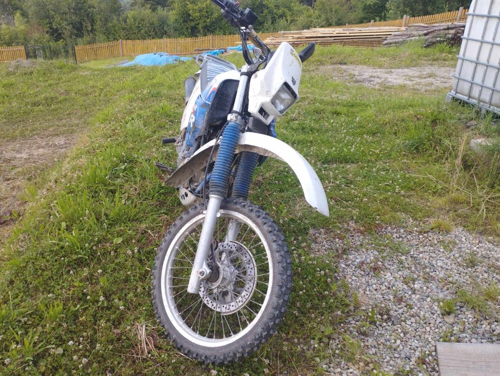 Cross Suzuki DR 650 Dakar