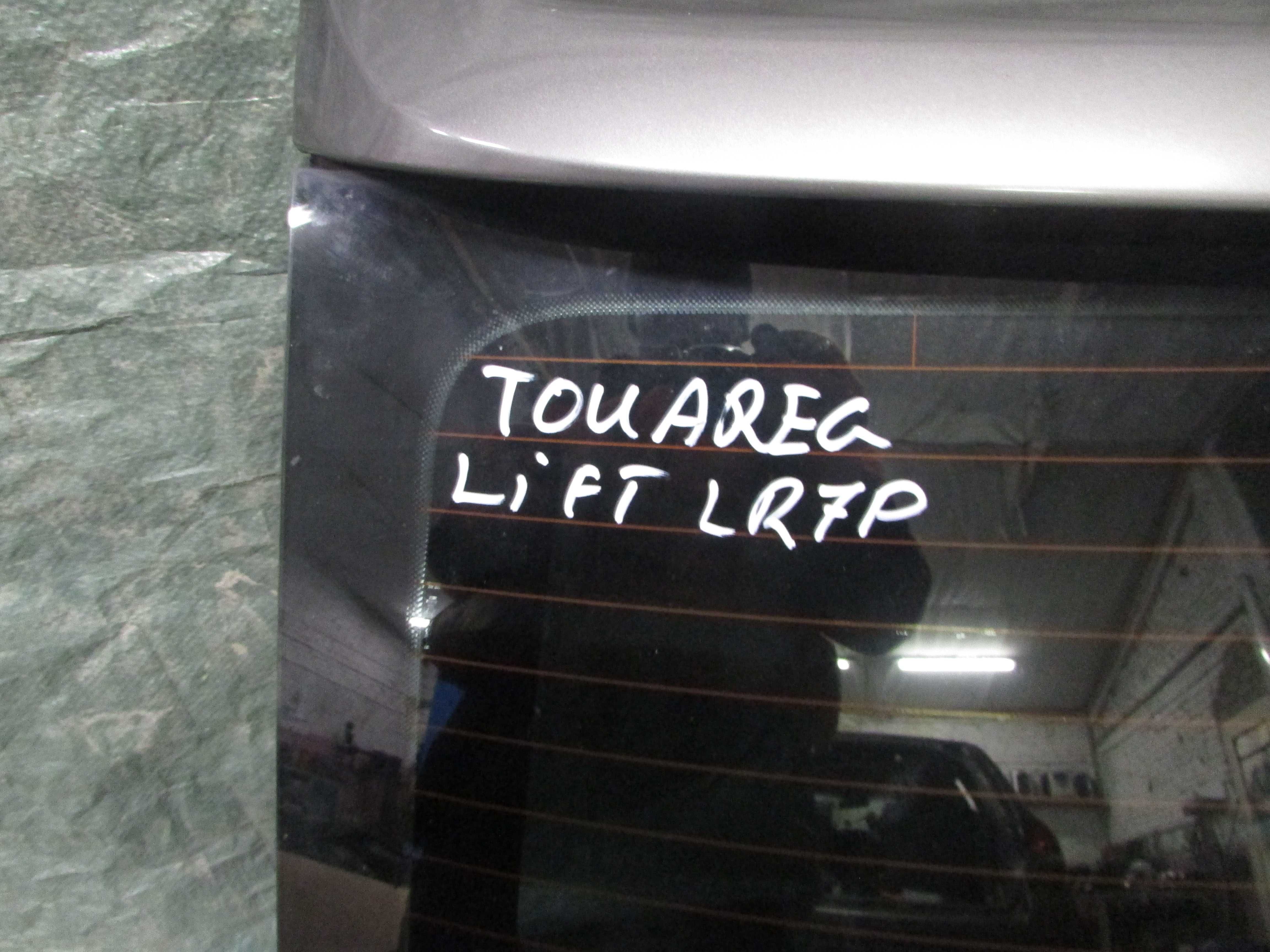 Klapa Bagażnika Vw Touareg Lift LR7P